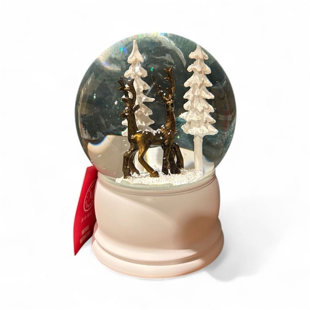 Martha Stewart Reindeer Musical Waterglobe Snowglobe NWT
